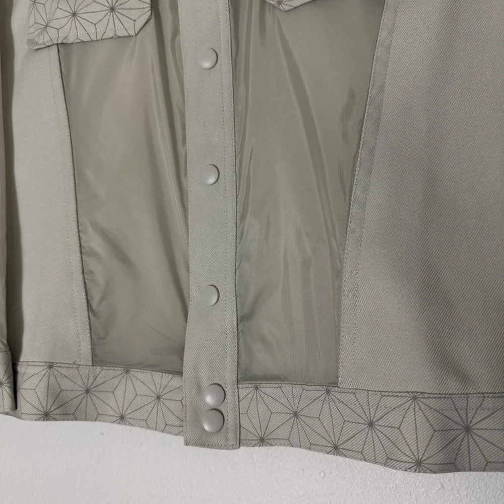 Epcot NWT sheer Spaceship Earth jacket size S - Picture 14 of 16